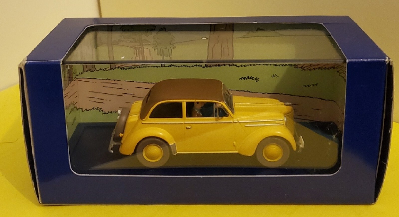 Voiture Miniature Tintin Opel Olympia Cabriolet 1/43 Atlas Moulinsart 2003