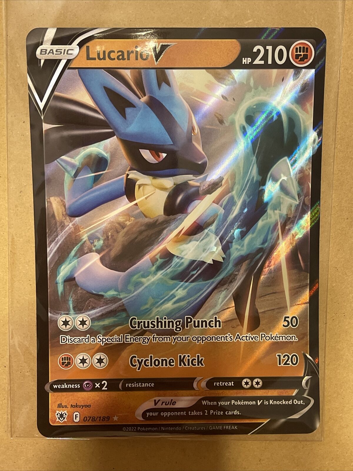 Lucario V 078/189 Ultra Rare Pokemon Card (SWSH Astral Radiance) +  TitanCards® Toploader : : Toys