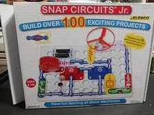 ELENCO Snap Circuits Jr. - Experiments Electronics Discovery Kit