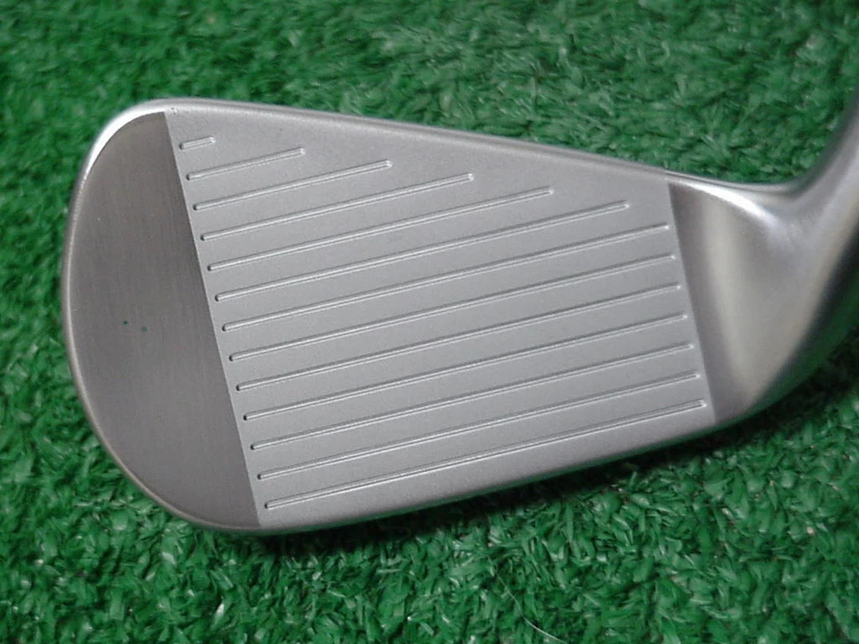 Brand New 2019 Titleist T100 Forged 6 Iron Kbs Tour-V 110 Steel Stiff Flex - Image 3 of 3