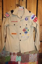 Boy Scouts Youth Shirt Medium Tan Long Sleeve Sewn on patches