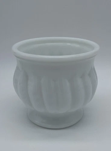 Vintage Randall White Milk Glass Feather Wheat Pattern Bowl With Base