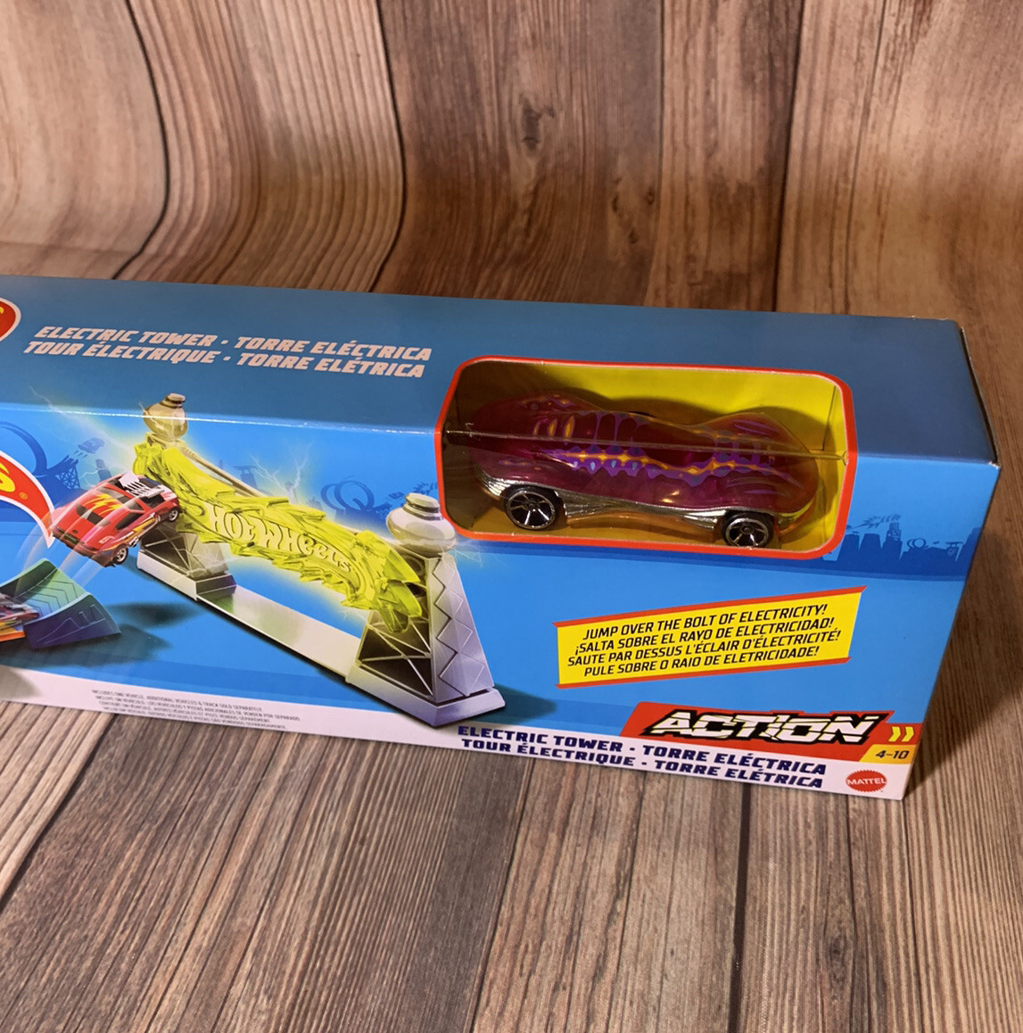 Hot Wheels Electric Tower Track Set with Purple Car Hot Wheels City