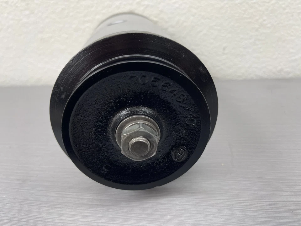 Generador Fiat 850 Magneti Marelli DN62L 360 12 2700S 1967 1968 restaurado Foto 2 de 3