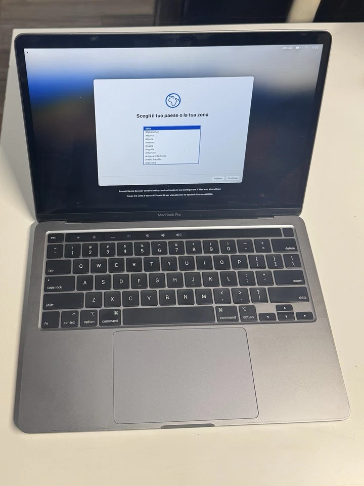 Apple MacBook Pro 13" · i5 8th gen 1.4 GHz · 8GB · 256GB, foto 3 di 4