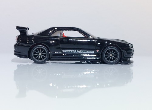 Hot Wheels New 2026 Nissan Skyline GT-R34  W/ Real Riders Un-riveted  Read