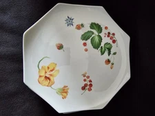 Wedgwood Chelsea Garden Octagon 9" Plate