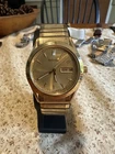 Gold Tone Seiko Quartz 7N43-9070 Day, Date Great Condition.