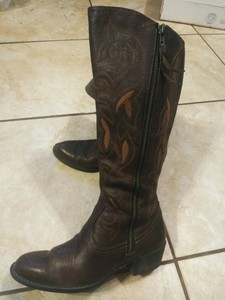 born crown boots