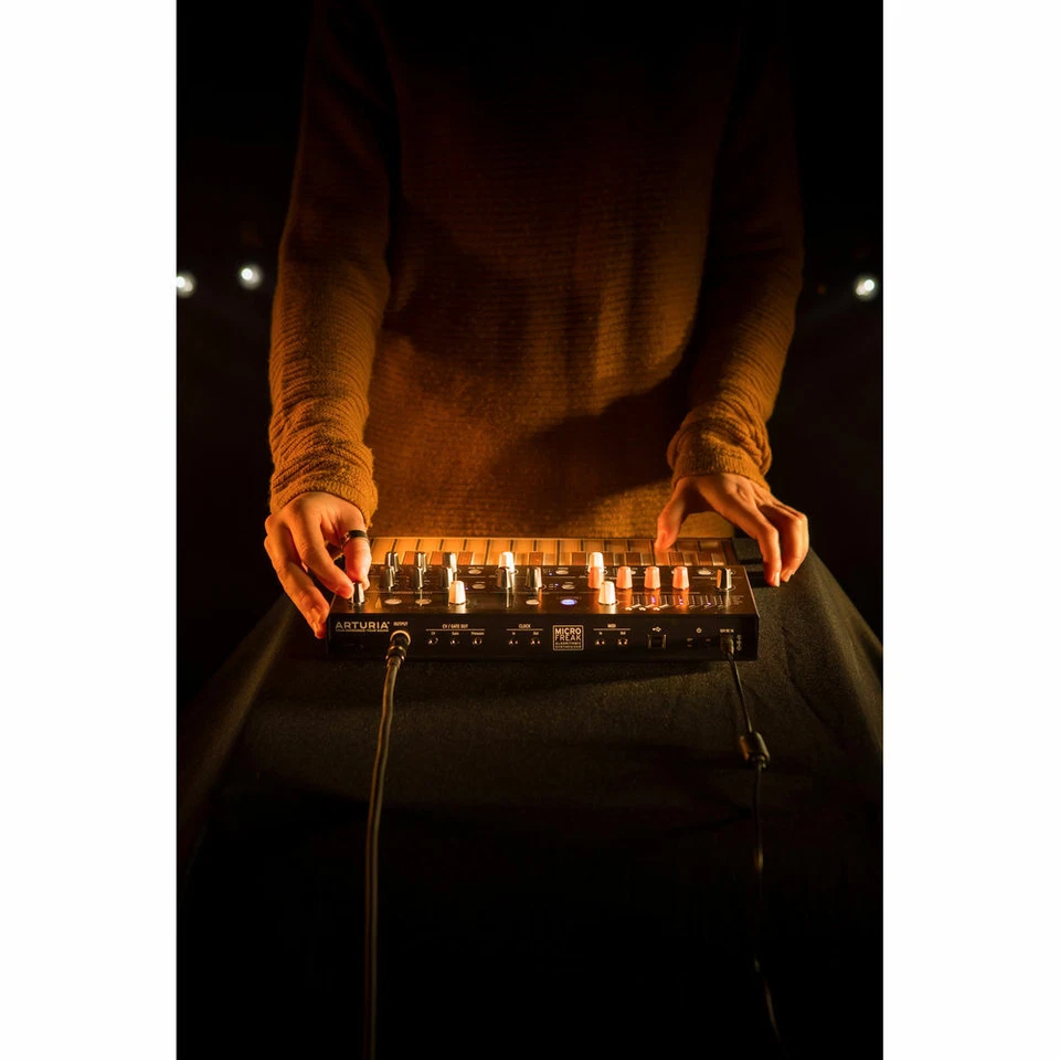 Arturia MicroFreak - Hybrid Analog/Digital Synthesizer w/ MicroFreak & Headphone - Image 4 of 4