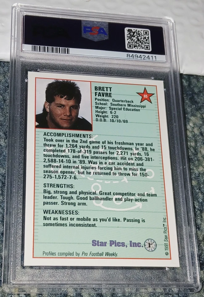 1991 STAR PICS #65 BRETT FAVRE RC ROOKIE HOF PSA/DNA 10 GEM MINT w/ 10 AUTO - Image 2 of 2