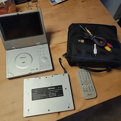 Broken For Parts Mintek MDP-1770 7" Portable DVD Player - Image 1 of 4