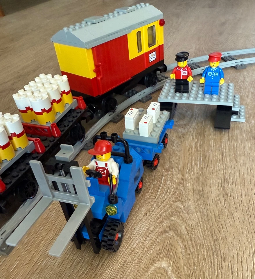 Lego 7722 Vintage Steam Train Set - 100% COMPLETE GREAT CONDITION - Image 3 of 4