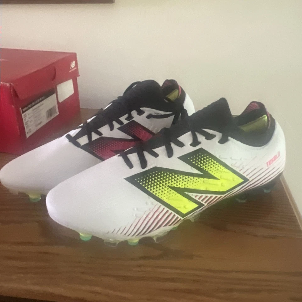 NB Tekela Pro Low Laced FG V4 Size 12 - Image 2 of 4