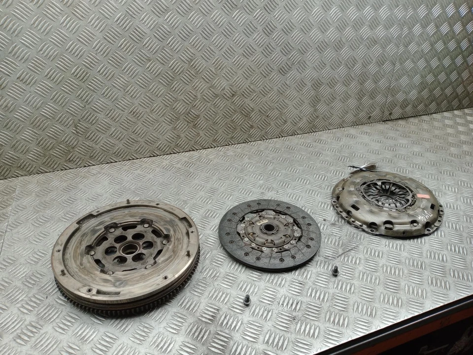 FORD FOCUS ST FLYWHEEL CLUTCH KIT 2.0 PETROL CV61-6477-AA MK3 2011-2018 - Image 3 of 4