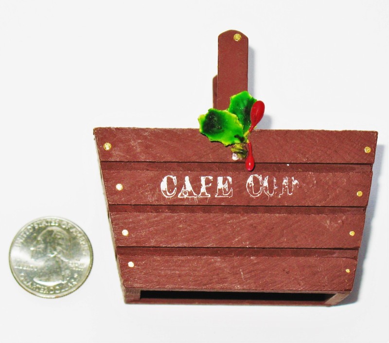 Vintage CAPE COD Mass CRANBERRY Gift Basket CHRISTMAS Tree ORNAMENT Wooden MCM
