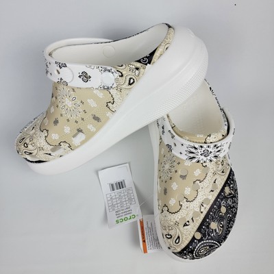 Crocs Classic Crush Bandana Clog WT Paisley Unisex Slip On  display picture 3