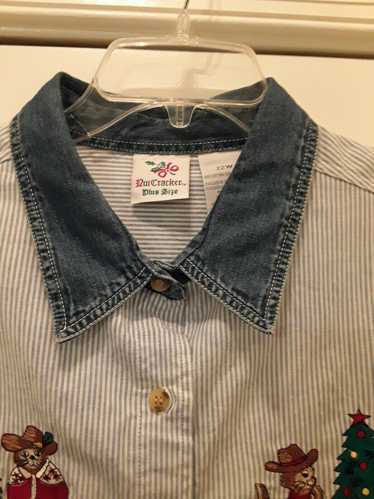 Nutcracker Plus Women’s Christmas Button Down Blo… - image 3