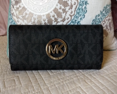 Michael Kors Large MK Signature Fulton Flap Continental Wallet  