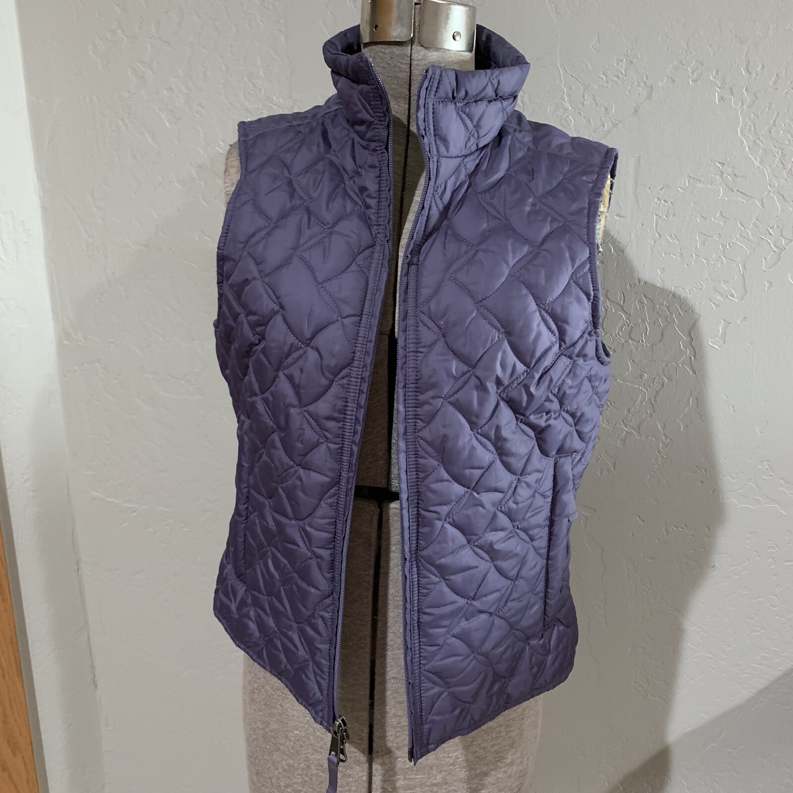 Royal Robbins Puffer Vest Womens Purple Plum Quil… - image 1