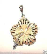 23mm Hawaiian 2-Tone 14k Yellow Gold Diamond-Cut DC Hibiscus Flower Pendant