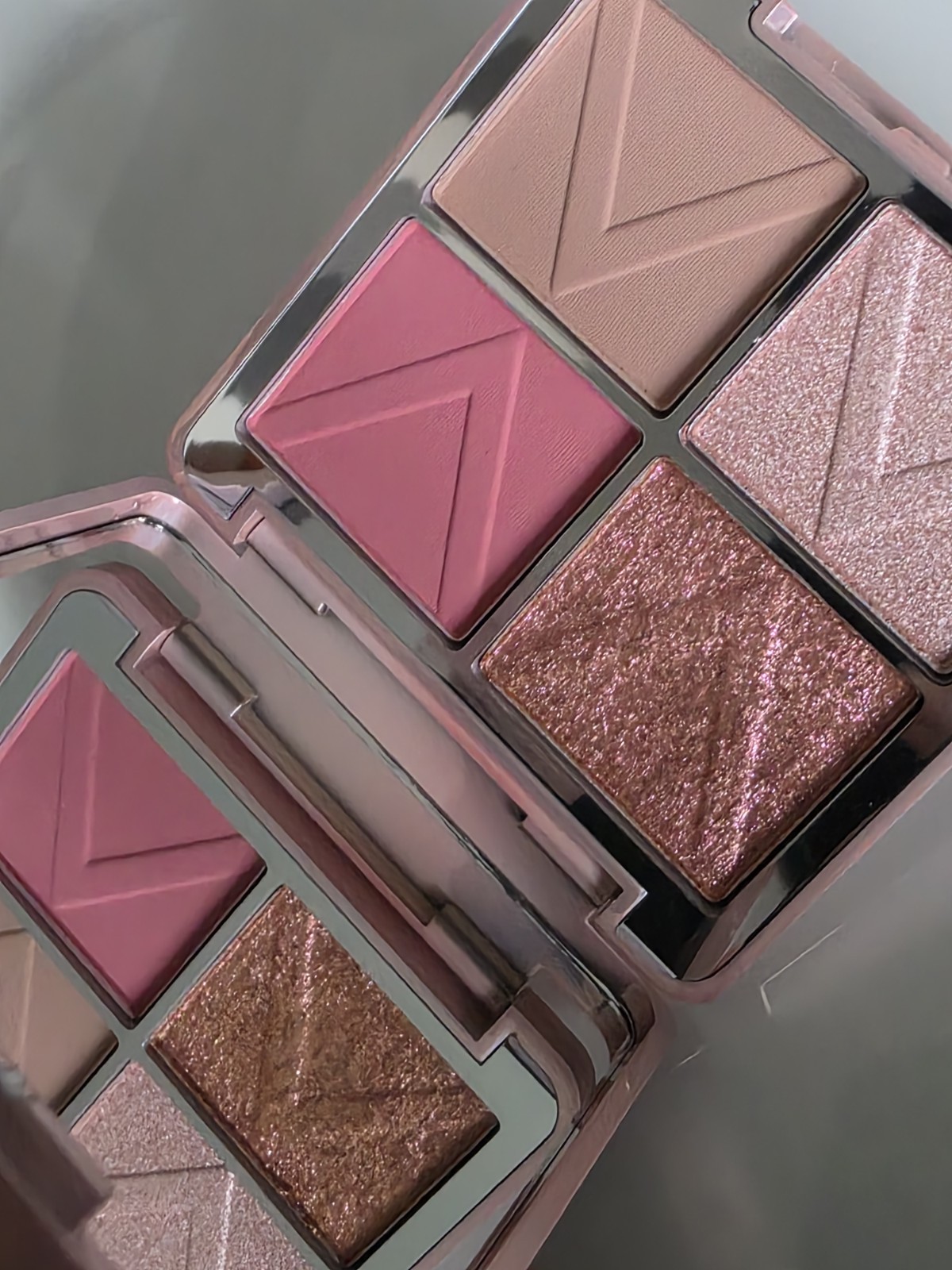 XX Revolution XXPRESS Shadow Palette QUAD  Shade XXCITE New Beautiful Colours
