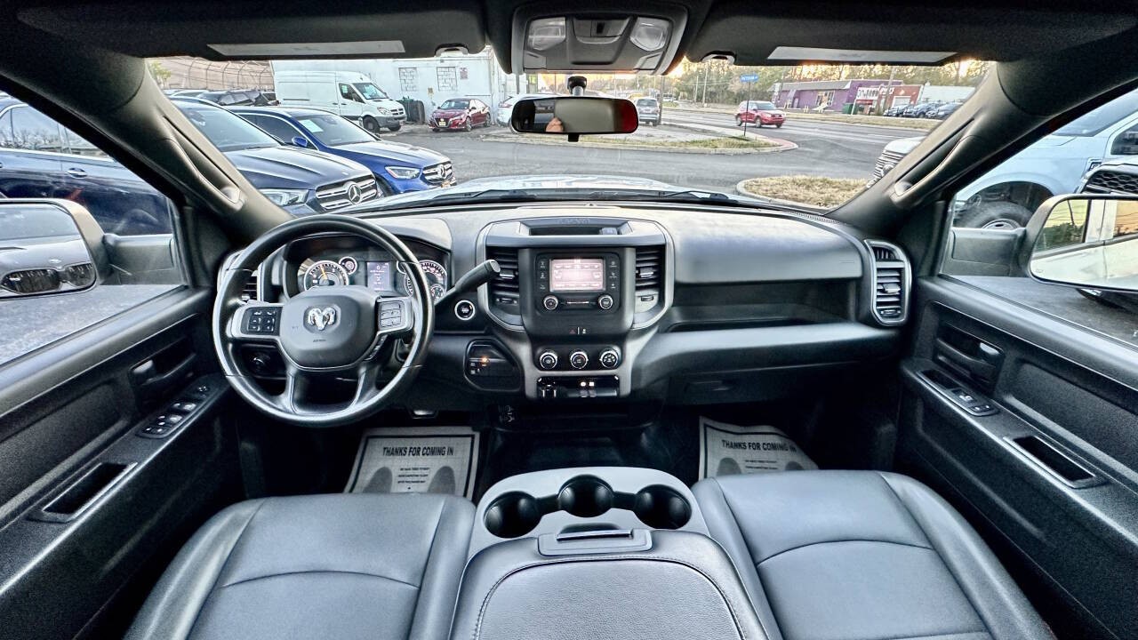 2022 Ram 2500 Tradesman 4x4 4dr Crew Cab 8 ft. LB Pickup thumbnail 24