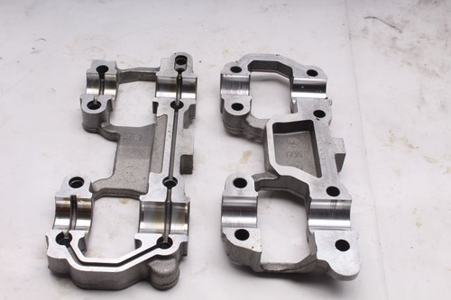 Nockenwellenlager Nockenwellenbock Lagerbock Zylinderkopf BMW F 650 GS R13 04-07