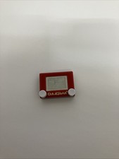 World's Smallest ETCH A SKETCH 2014 Art Drawing