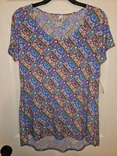 Lularoe Classic Tee Pink/Blue Aztec Pattern. Sz. XS, New W/Tags
