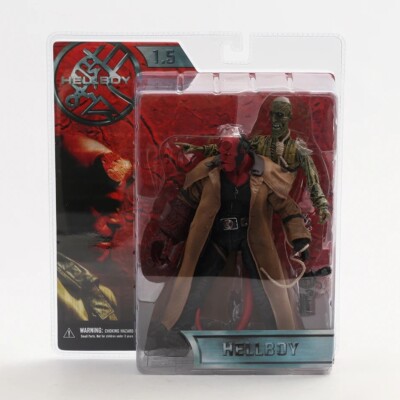Hellboy Trench Coat Variant Mezco Toys Action Figure Model Doll