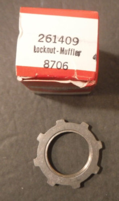 New Briggs & Stratton 261409 Muffler Locknut 3/4'' NPT - 1'' ID Diameter 690453