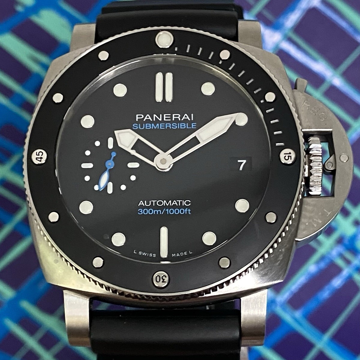 Panerai Submersible 42mm Ceramic Bezel - PAM683 - PAM 683