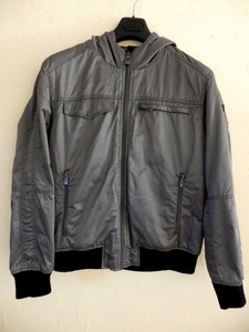 guess anorak jacket