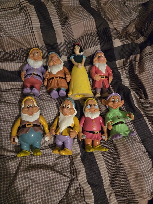 vintage snow white and the seven dwarves Figure Set