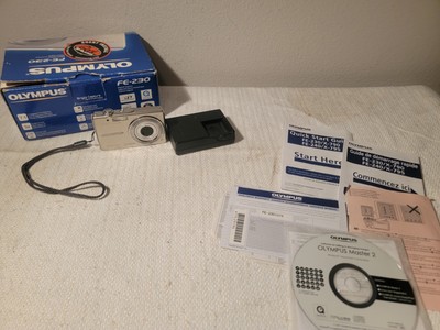 Olympus FE-230 Digital Camera Silver 7.1MP 3X Zoom TESTED With Battery Box Disk