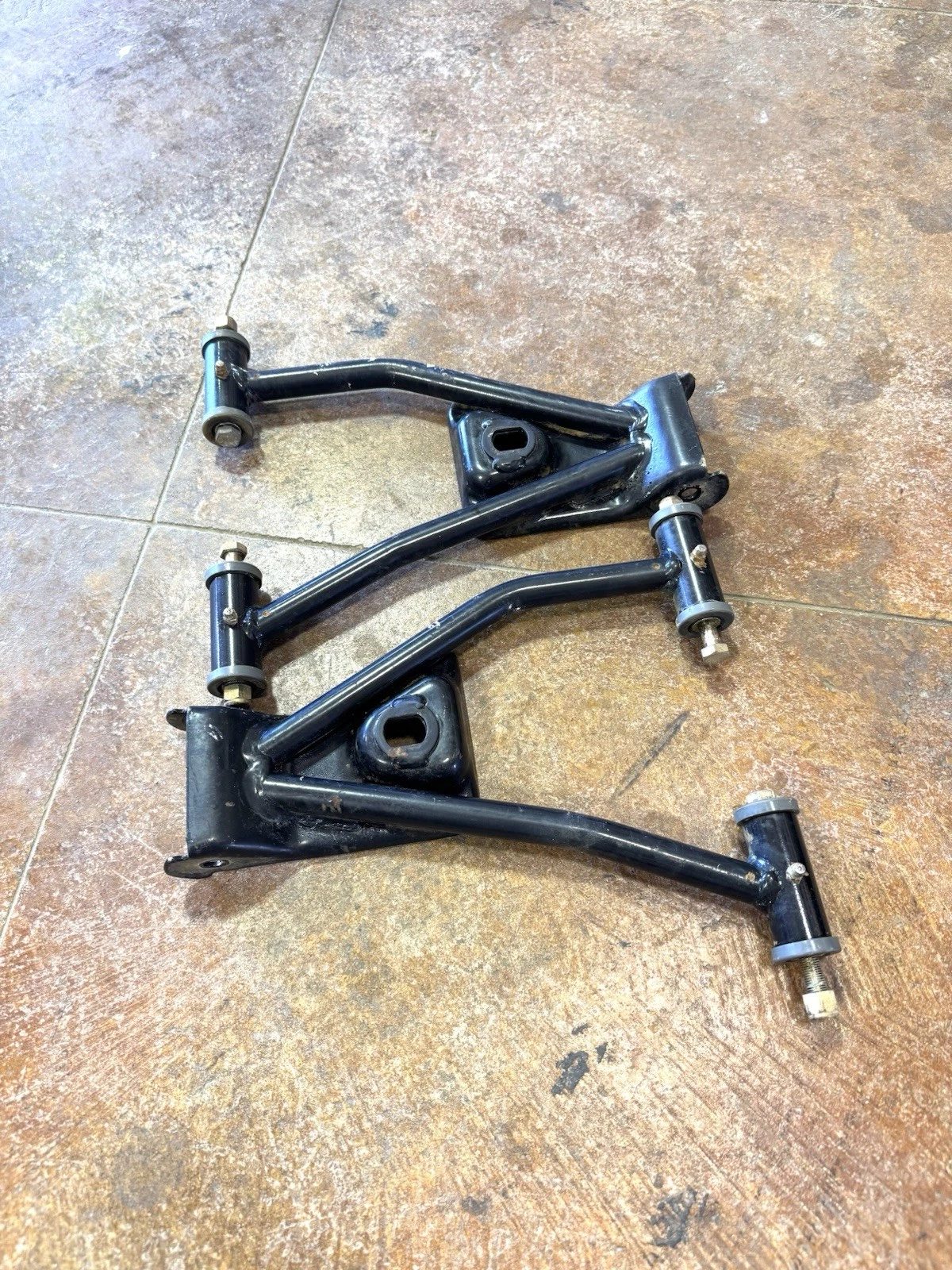 ARM, CONTROL, UPPER, MATTE BLACK, LH