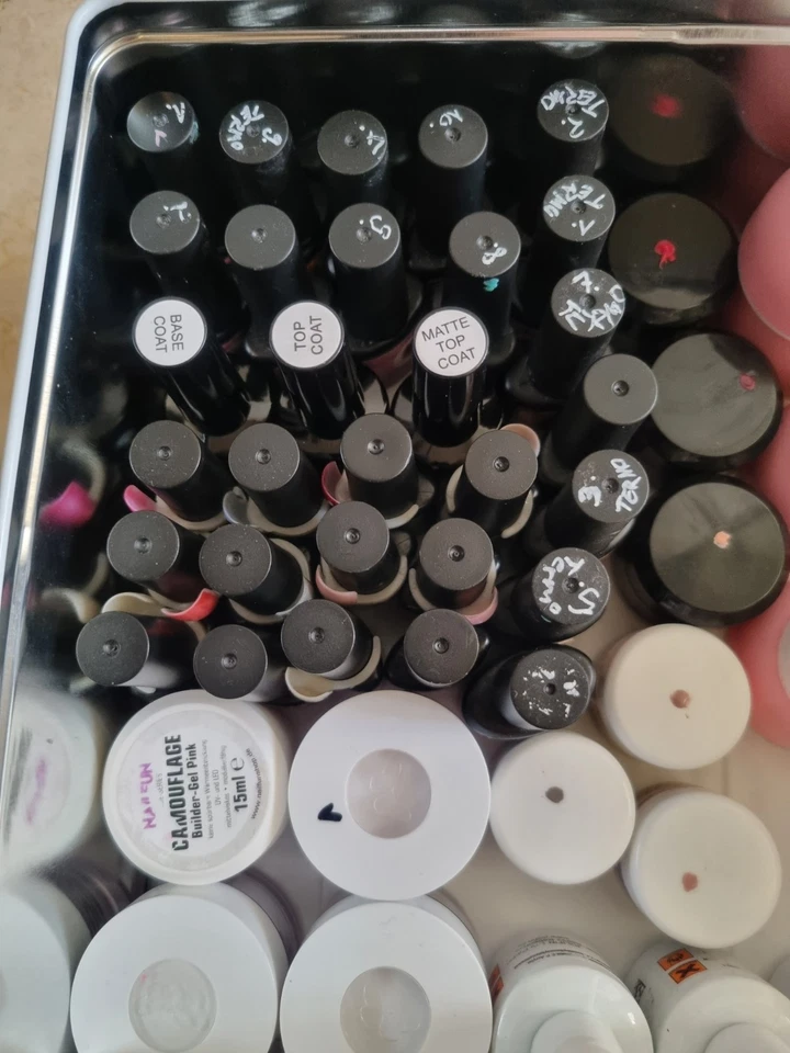 Nagellack UV Gel Set Gebraucht  - Bild 4 von 4