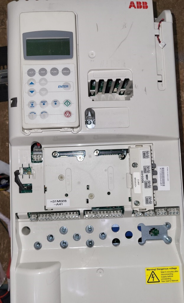 ABB Oy ACS800-104-0040-3, 37kW, DC input