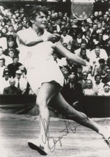 Margaret Smith Court- Signed Photograph (Pro Tennis Player)