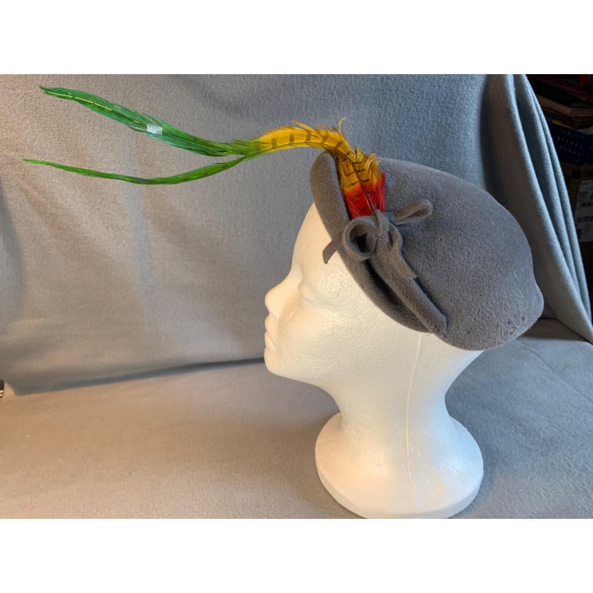 Ladies Gray Hat with Long Feather Accent Vintage Sz 22 | eBay display picture 1