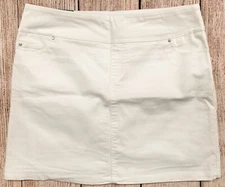 NWT Womens S.C. & CO. Ladies Denim Skort, Size XL, White