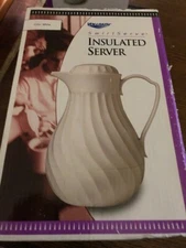 Vollrath Swirl Serve Insulated 64 oz. Server White #52164