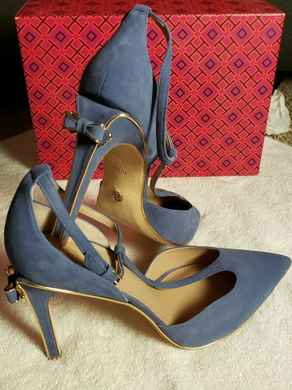 tory burch gigi pump