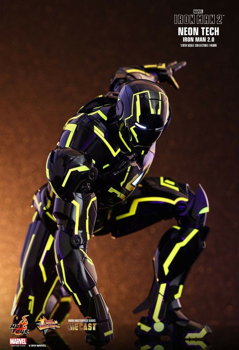 HOT TOYS MARVEL NEON TECH 2.0 IRON MAN MARK IV 1:6 FIGURE
