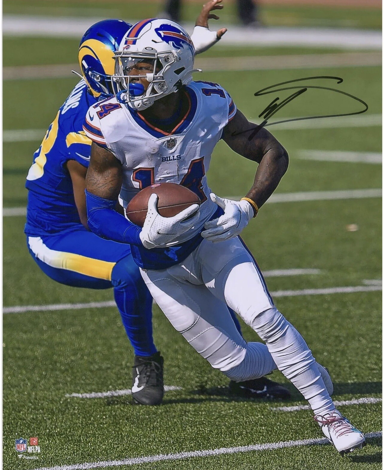 Stefon Diggs Autographed Signed Buffalo Bills 16" x 20". Fanatics Authenticated! 