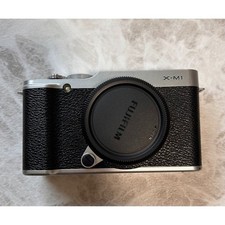 FUJIFILM X-M1 16.3MP Mirrorless interchangeable-lens camera -Silver- body only