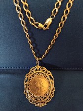 Victoria Melbourne Mint Full Sovereign 1898 veiled head,Mount and chain,40.3gms