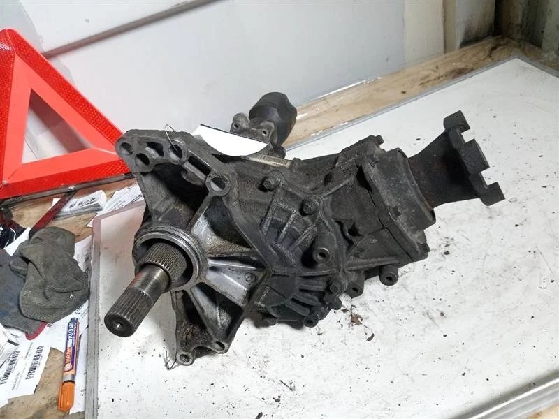 Transfer Case ID 24264331 Fits 08-15 ENCLAVE 12399 - Image 2 of 4