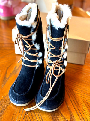 NIB New AUTHENTIC UGG Australia Le Kids  Indigo Blue Tall Uptown Boots 13